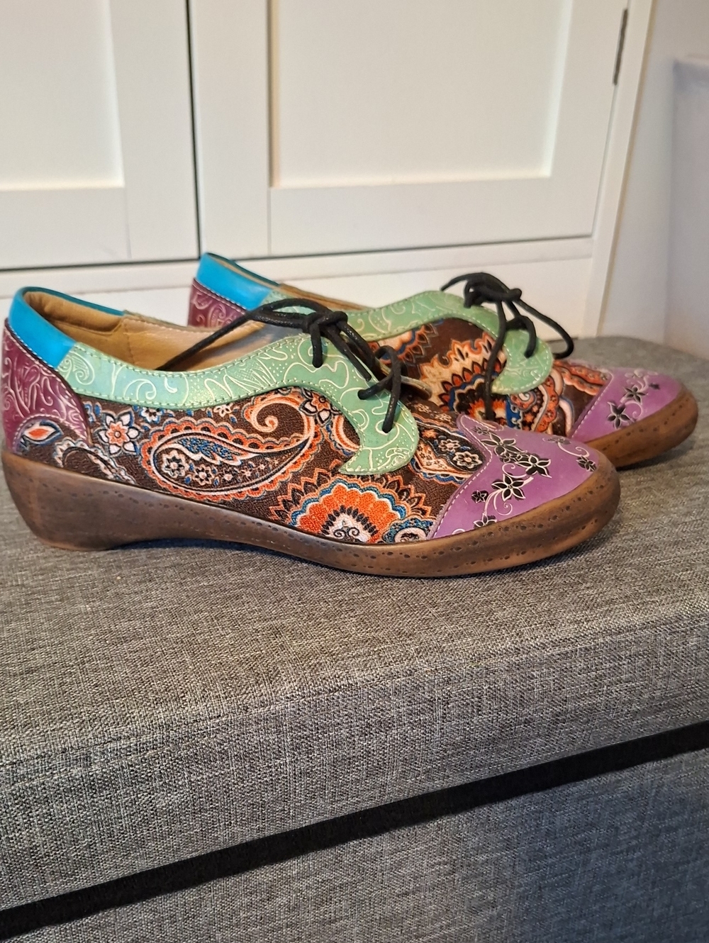 Women's Paisley Socofy Lace-Up Comfort Flats in Multicolor